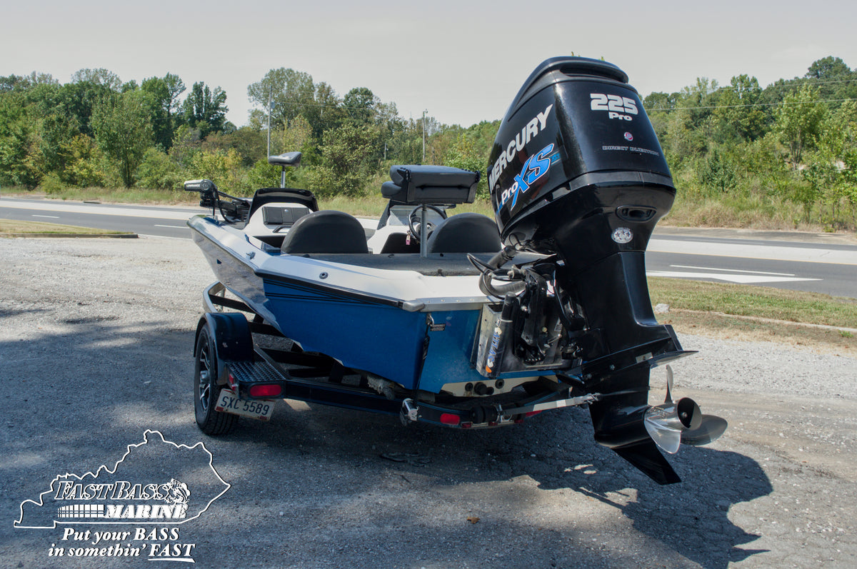 Pre-Owned: 1999 ChampioN 202DC