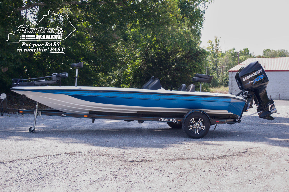 Pre-Owned: 1999 ChampioN 202DC