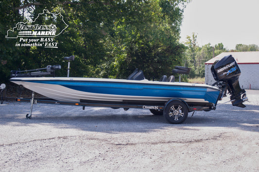 Pre-Owned: 1999 ChampioN 202DC