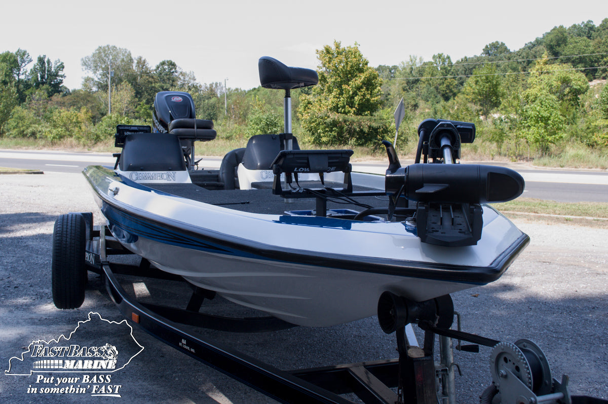 Pre-Owned: 1999 ChampioN 202DC